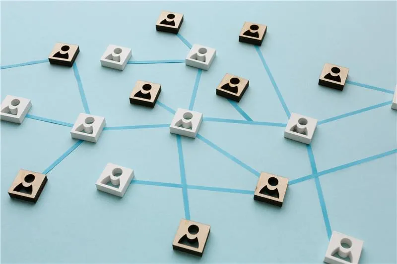 people connected graph